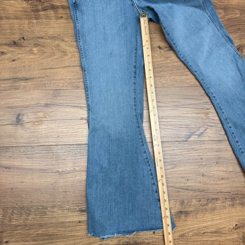 Wrangler Lainey Wilson Women 29* Bell Bottom Jean High Rise Raw Hem Western Boho - Picture 7 of 8